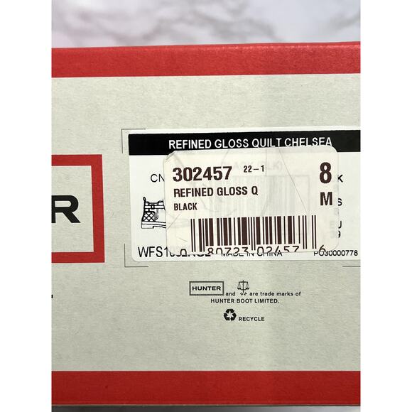 Hunter Refined Gloss Quilt Chelsea boots in black, size 8 - Picture 9 of 13